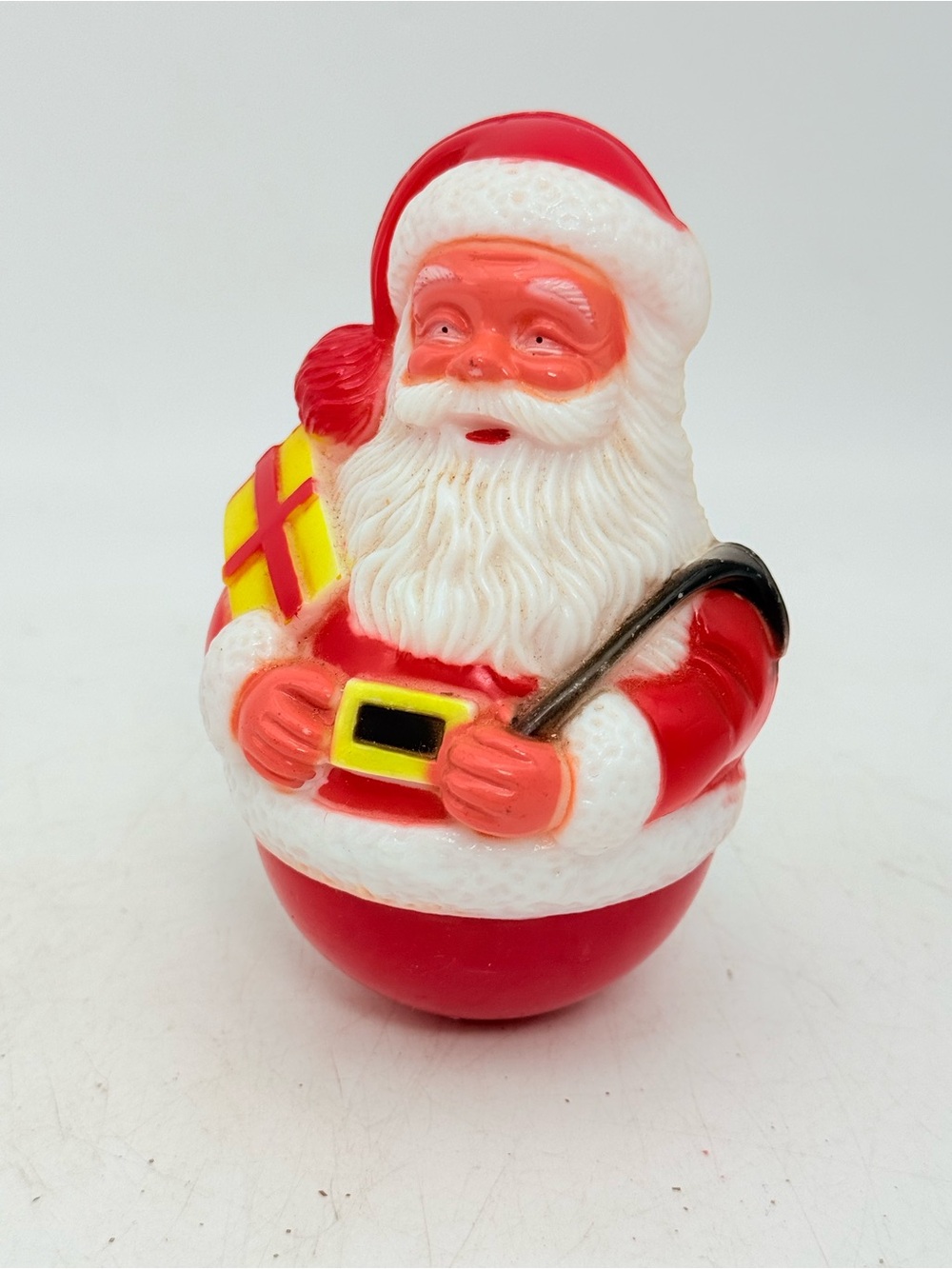 vintage 1963 plastic Santa Claus roly-poly rattle
Figurine plastic